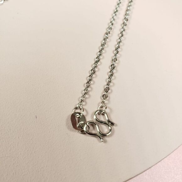 Brand New Silver Rhinestone Hello Kitty Necklace - Picture 7 of 7